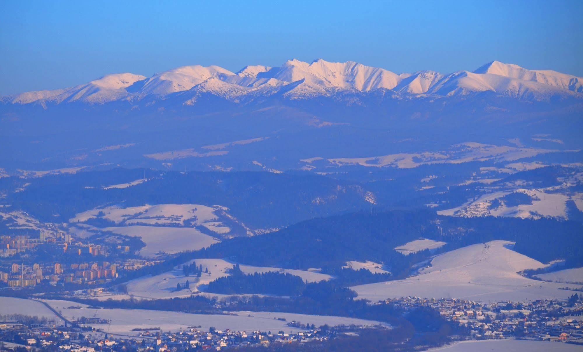 Hotel Smrecina Low Tatras Екстер'єр фото